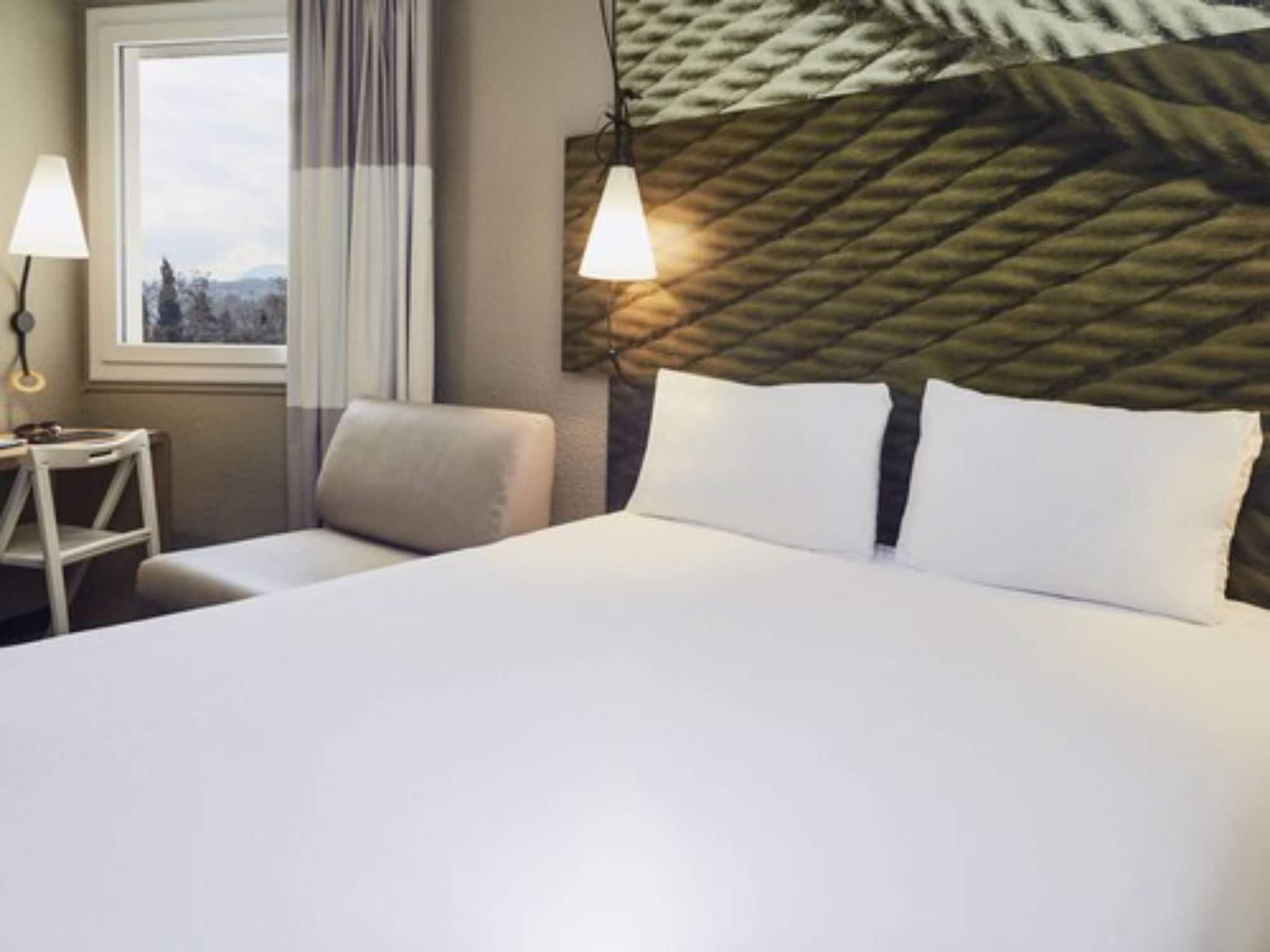 Ibis Toulon La Seyne Sur Mer Екстериор снимка