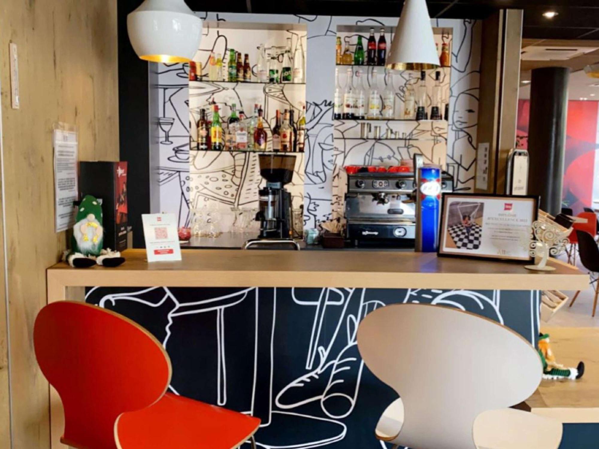 Ibis Toulon La Seyne Sur Mer Екстериор снимка