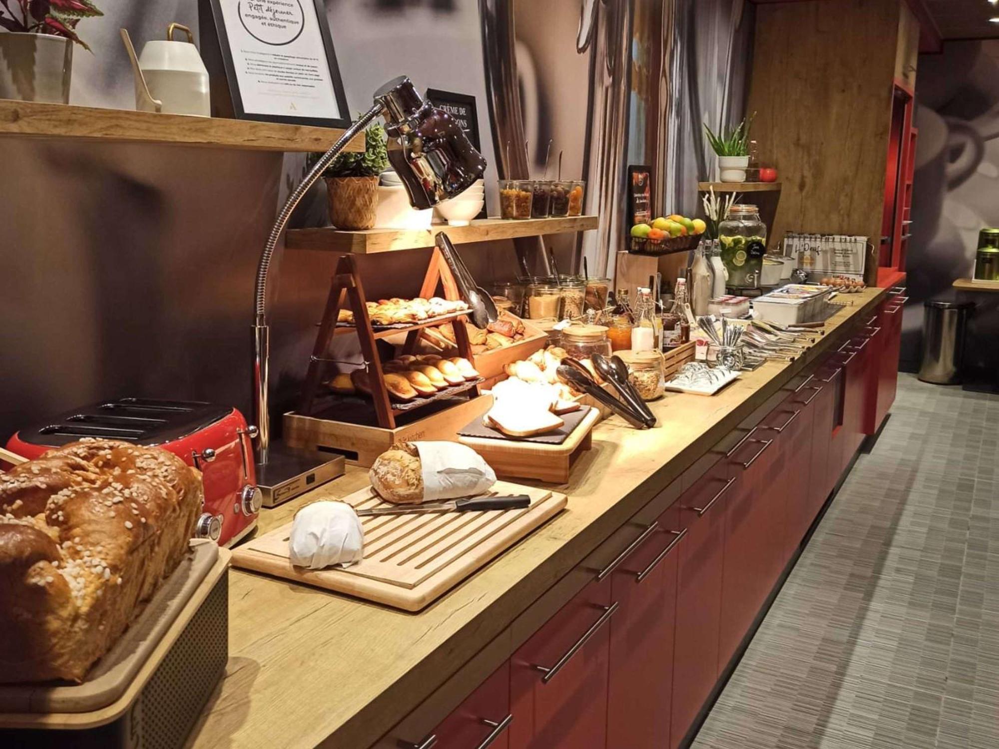 Ibis Toulon La Seyne Sur Mer Екстериор снимка