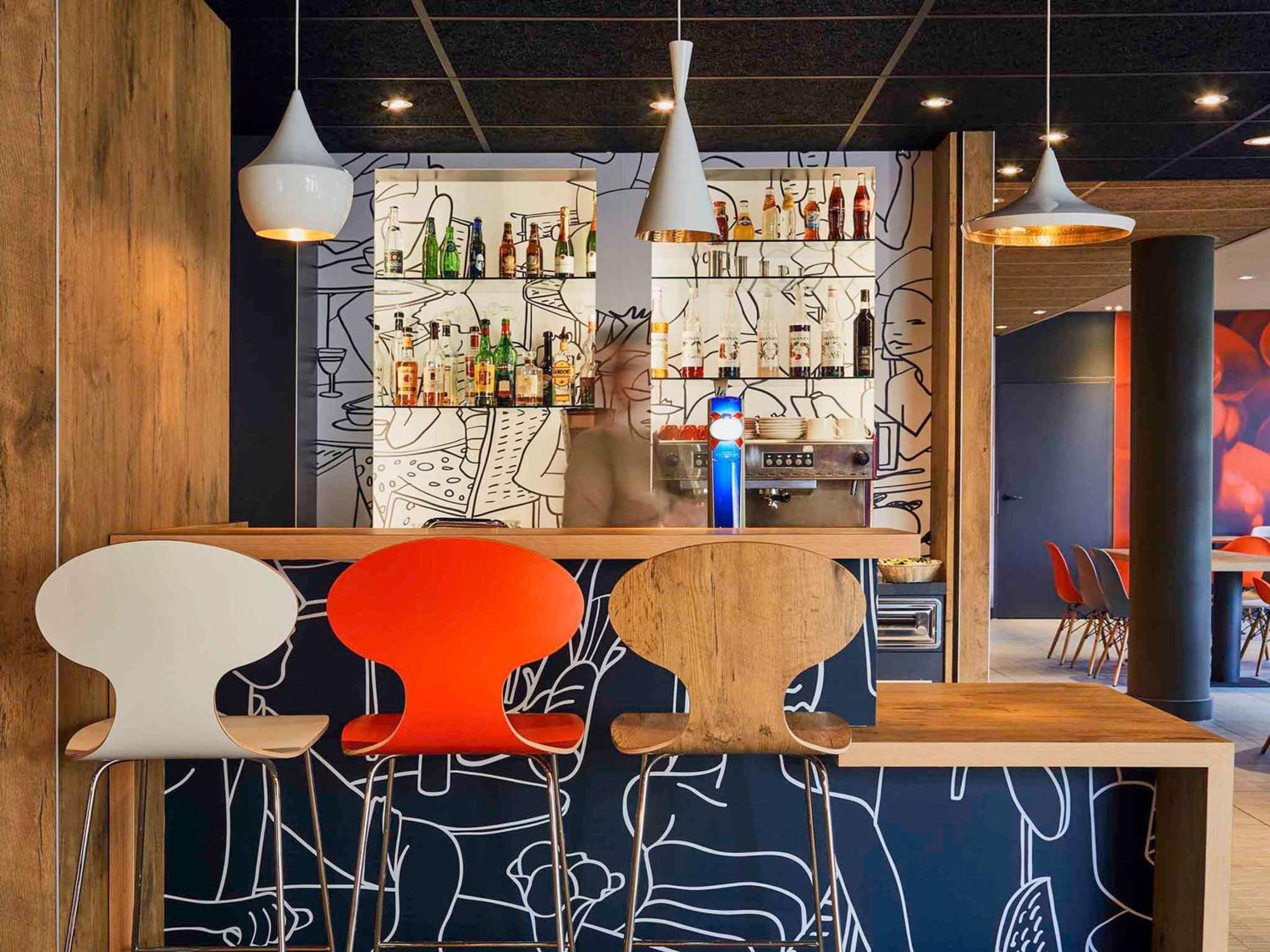Ibis Toulon La Seyne Sur Mer Екстериор снимка