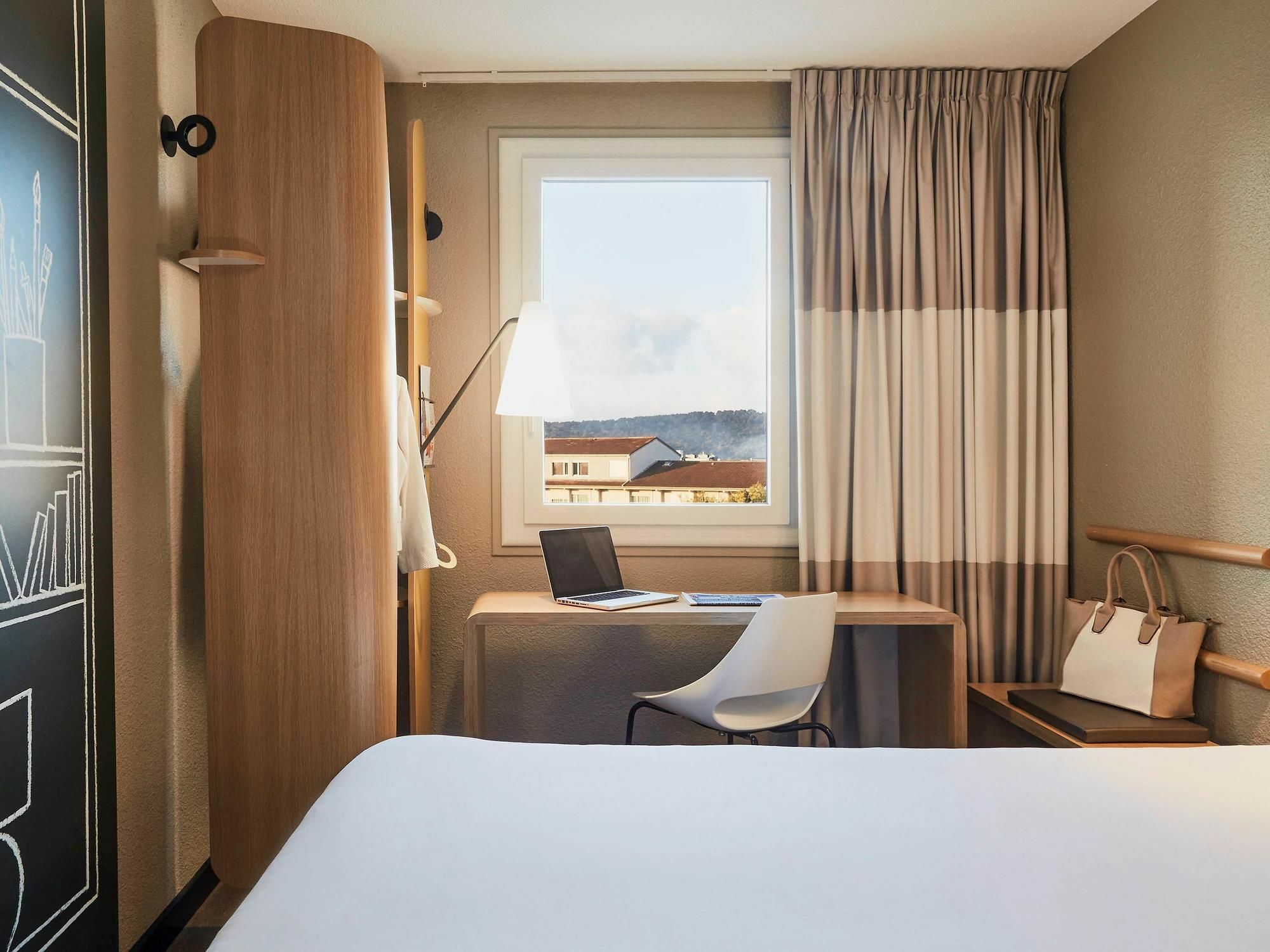 Ibis Toulon La Seyne Sur Mer Екстериор снимка