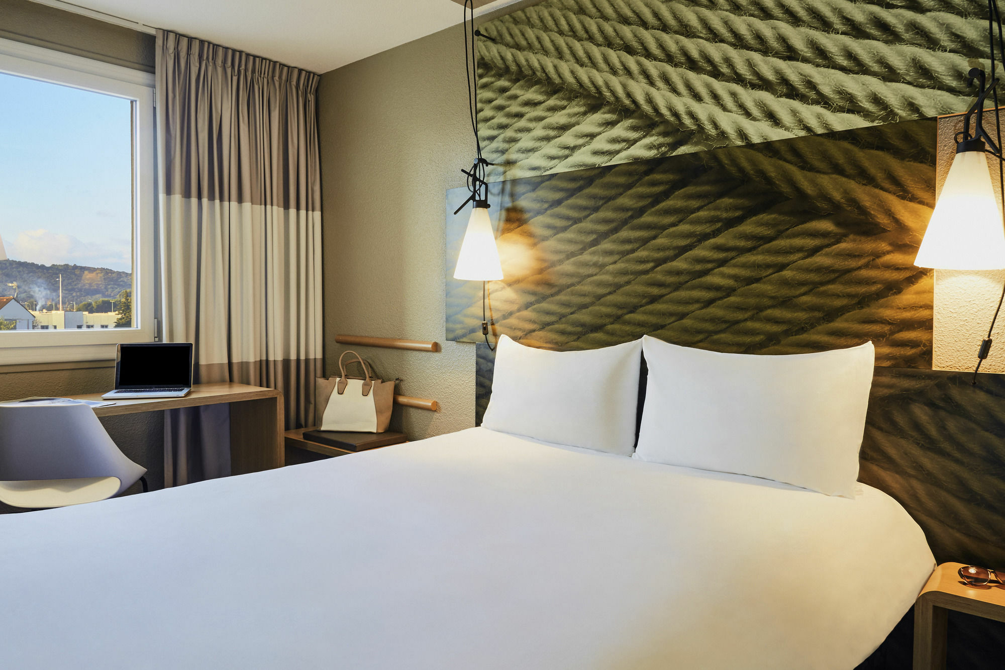 Ibis Toulon La Seyne Sur Mer Екстериор снимка