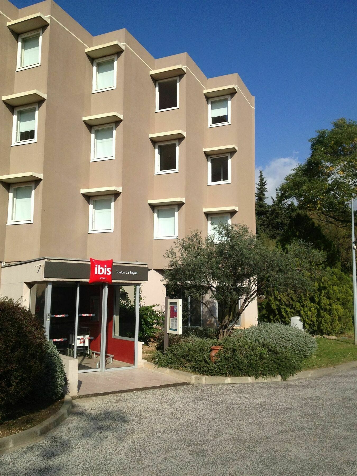 Ibis Toulon La Seyne Sur Mer Екстериор снимка